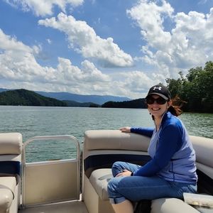 Meet your Posher, Laura